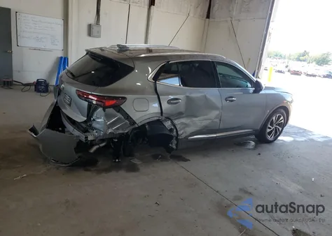 2023 Buick Envision Essence z USA, uszkodzony, nr VIN LRBFZNR44PD035662